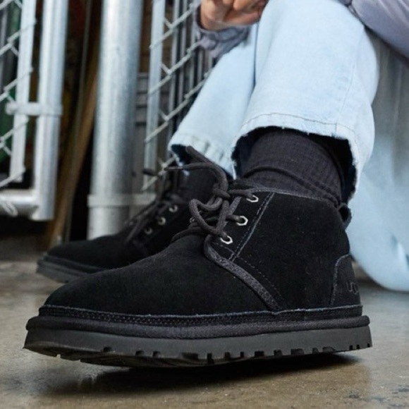 UGG Neumel Black Casual Classic Ankle Chukka Suede Boots Men’s Size 9 winter